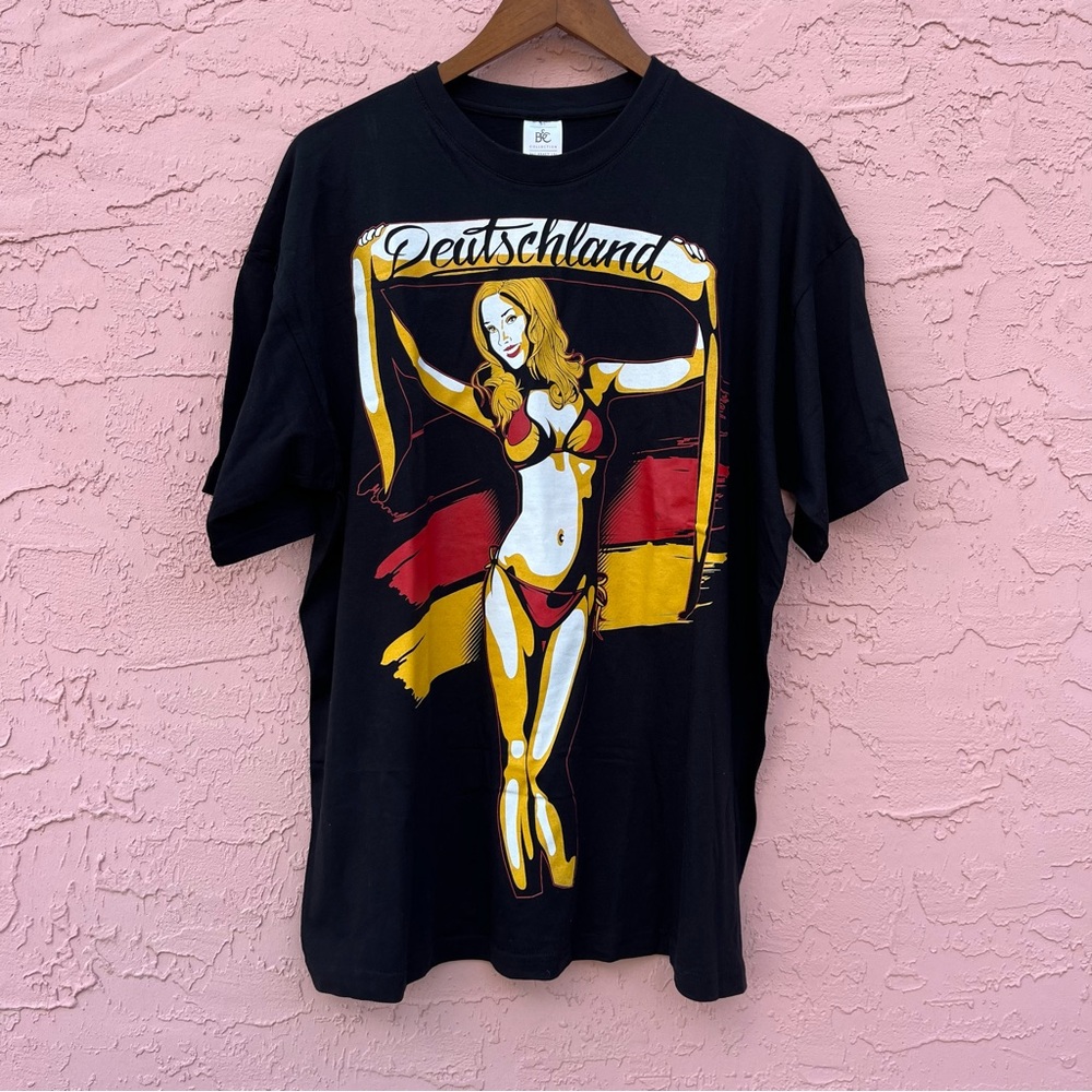Deutschland Graphic T-Shirt Germany Girl Biermadel Beer Pinup Adult Size XL